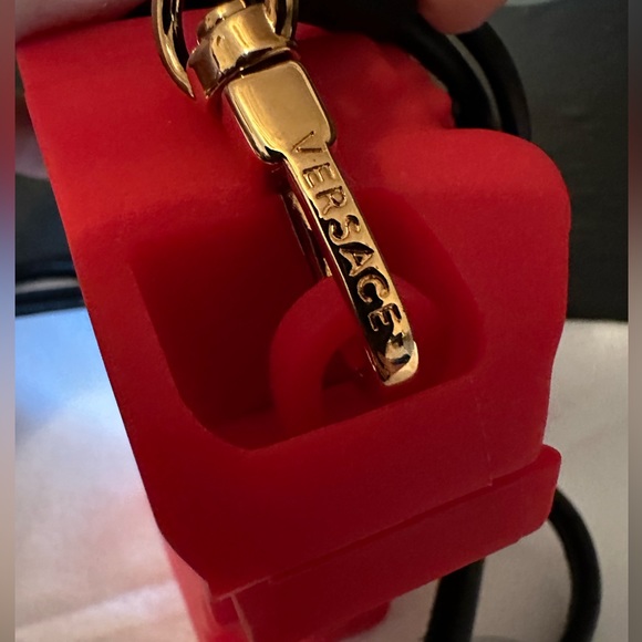Versace 'La Medusa' AirPods Pro case NEW (AUTHENTIC) - Picture 8 of 12
